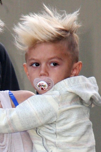 Quý tử nhà Stefani khoe tóc sành điệu - 2