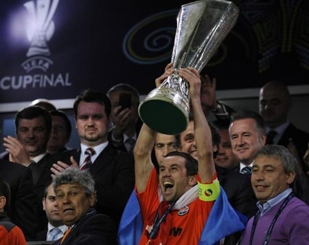 Chung kết UEFA Cup - Nơi niềm vui đọng lại... - 18