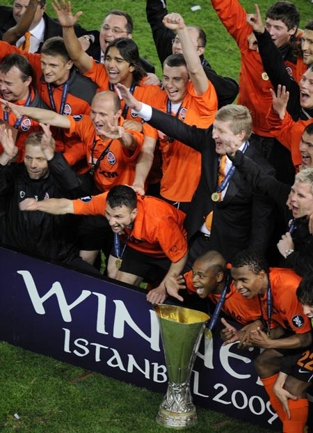 Chung kết UEFA Cup - Nơi niềm vui đọng lại... - 19