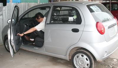 Thiệt hại đổ lên đầu doanh nghiệp và người tiêu dùng - 1 Thiệt hại đổ lên đầu doanh nghiệp và người tiêu dùng - 1