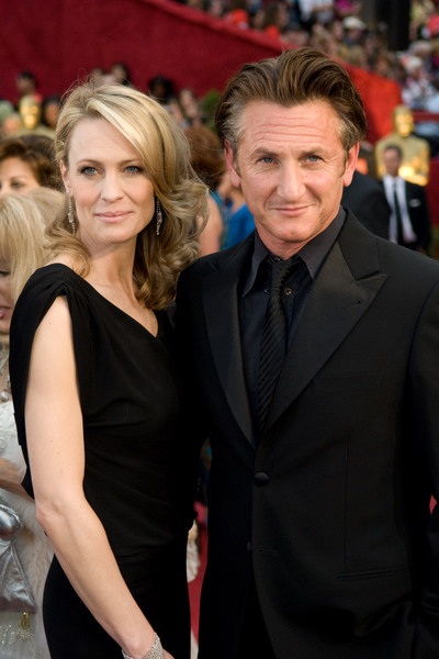 Sean Penn rút đơn ly thân vợ - 1