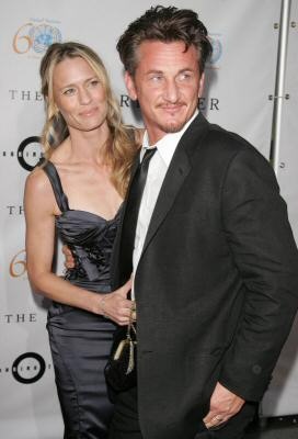 Sean Penn rút đơn ly thân vợ - 2