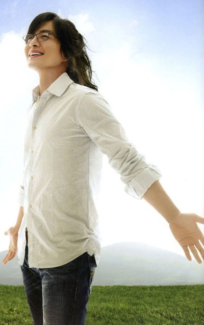 Bae Yong Joon vẫn là nghệ sĩ giàu nhất Hàn Quốc - 3