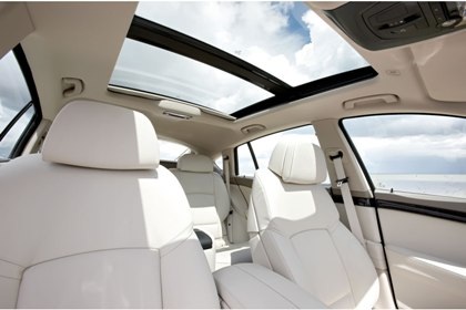 BMW 5-series Grand Turismo lộ diện - 12 BMW 5-series Grand Turismo lộ diện - 12