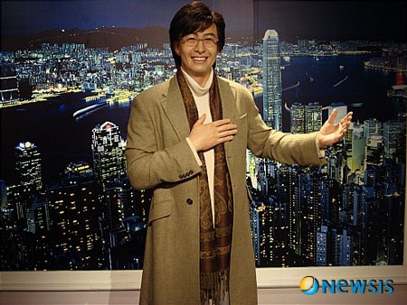 Bae Yong Joon vẫn là nghệ sĩ giàu nhất Hàn Quốc - 4