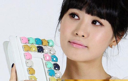Cư dân mạng “xôn xao” vì ảnh cũ của Lee Dae Hae - 3 Cư dân mạng “xôn xao” vì ảnh cũ của Lee Dae Hae - 3
