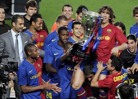 Barcelona ngập tràn hạnh phúc trong đêm đăng quang - 5 Barcelona ngập tràn hạnh phúc trong đêm đăng quang - 5