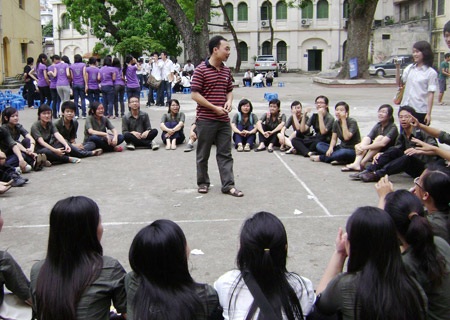 “Nổ tung” màn chia tay “tự phát” - 15 “Nổ tung” màn chia tay “tự phát” - 15