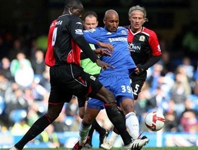 Anelka đoạt danh hiệu Vua phá lưới Premier League - 1 Anelka đoạt danh hiệu Vua phá lưới Premier League - 1