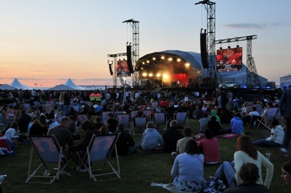 Tiệc sinh nhật linh đình của MINI - 16