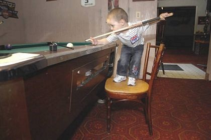 23 tháng tuổi chơi bi-a siêu đẳng - 3