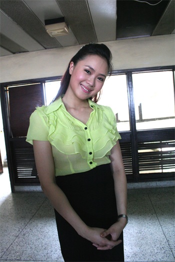 Theo chân mỹ nhân đi làm từ thiện - 19