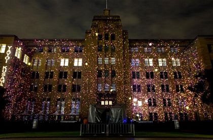Chùm ảnh: “Vẽ tranh” trên mái Nhà hát Opera Sydney - 11