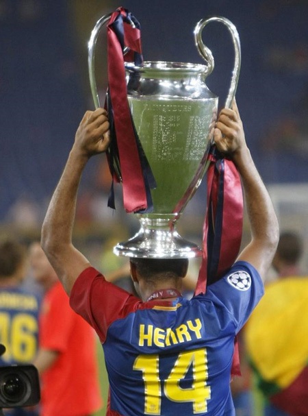 Đêm đăng quang ngập tràn hạnh phúc của Barcelona - 6 Đêm đăng quang ngập tràn hạnh phúc của Barcelona - 6