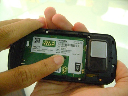 Hình ảnh đầu tiên của Nokia N97 tại Việt Nam - 3 Hình ảnh đầu tiên của Nokia N97 tại Việt Nam - 3