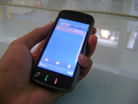 Hình ảnh đầu tiên của Nokia N97 tại Việt Nam - 6 Hình ảnh đầu tiên của Nokia N97 tại Việt Nam - 6
