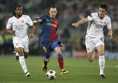 Iniesta, Xavi "sáng" nhất, Vidic "tệ" nhất - 2 Iniesta, Xavi "sáng" nhất, Vidic "tệ" nhất - 2