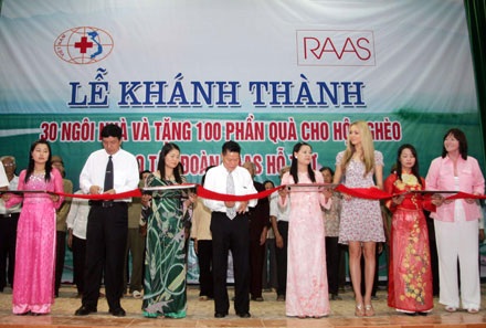 Tân Hoa hậu Thế giới thu hút sự chú ý tại Hà Nam - 6 Tân Hoa hậu Thế giới thu hút sự chú ý tại Hà Nam - 6