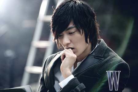 Ngắm hotboy Lee Min Ho chơi bóng chuyền - 9