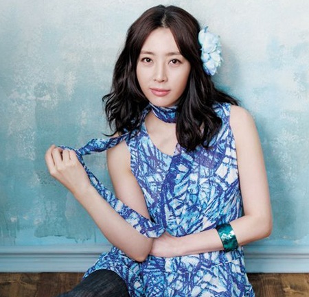 Hôm nay, Song Yoon Ah tổ chức đám cưới đơn giản - 4 Hôm nay, Song Yoon Ah tổ chức đám cưới đơn giản - 4