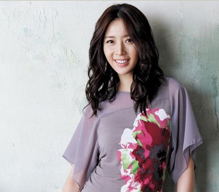 Hôm nay, Song Yoon Ah tổ chức đám cưới đơn giản - 6 Hôm nay, Song Yoon Ah tổ chức đám cưới đơn giản - 6