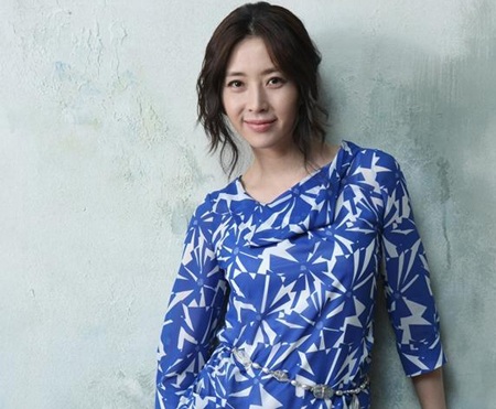 Hôm nay, Song Yoon Ah tổ chức đám cưới đơn giản - 7 Hôm nay, Song Yoon Ah tổ chức đám cưới đơn giản - 7