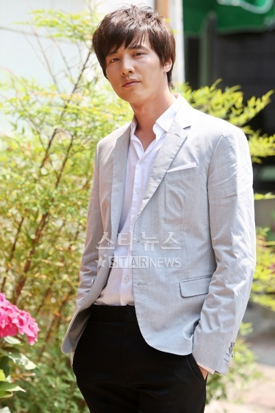 Won Bin nói về những năm “ở ẩn” - 5