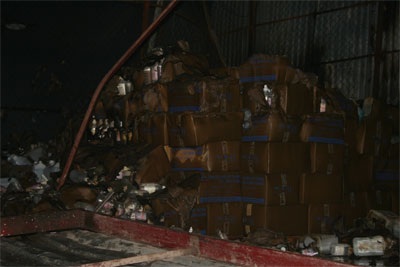 Những hình ảnh tan hoang sau vụ cháy hơn 4 tiếng - 11 Những hình ảnh tan hoang sau vụ cháy hơn 4 tiếng - 11