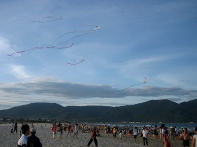 Ra biển “trốn” nóng, “ăn mùng 5” - 4