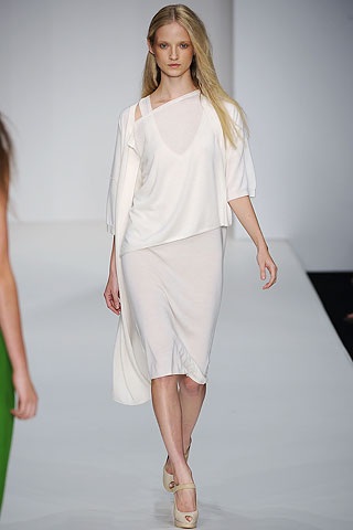 BST xuân hè 2009 của Ossie Clark - 22