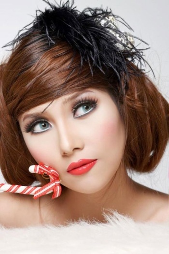 Hoàng Yến - Hạnh phúc với những niềm vui nho nhỏ - 1 Hoàng Yến - Hạnh phúc với những niềm vui nho nhỏ - 1