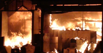 Chữa cháy thiếu chuyên nghiệp và người chỉ huy tài tình - 2 Chữa cháy thiếu chuyên nghiệp và người chỉ huy tài tình - 2