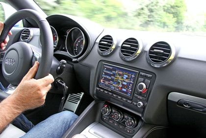 Audi TT RS có giá từ 55.800 euro - 4 Audi TT RS có giá từ 55.800 euro - 4