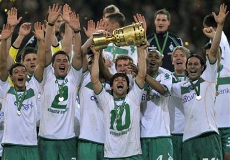 Hạ Leverkusen, Bremen đoạt cúp QG Đức - 3 Hạ Leverkusen, Bremen đoạt cúp QG Đức - 3