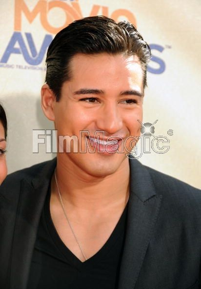 Nhộn nhịp "sao" trên thảm đỏ MTV Movie Awards - 11