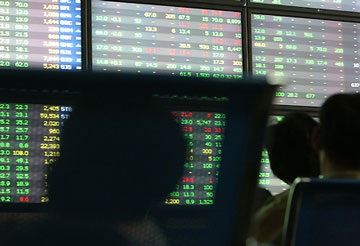 Vn-Index tăng gần 15 điểm, lại có đợt sóng mới - 1