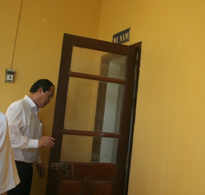 Bộ trưởng Nhân lo lắng cho sức khỏe thí sinh - 2 Bộ trưởng Nhân lo lắng cho sức khỏe thí sinh - 2