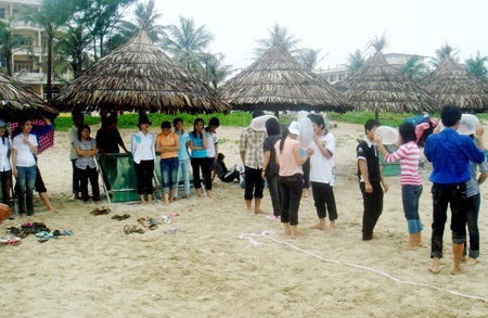 Sinh viên du lịch… “sex” - 5 Sinh viên du lịch… “sex” - 5