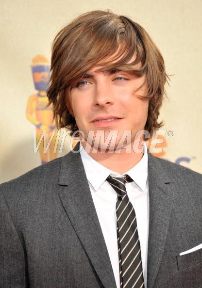 Nhộn nhịp "sao" trên thảm đỏ MTV Movie Awards - 13