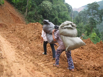 Pa Tý tan hoang sau trận lũ bất ngờ  - 8