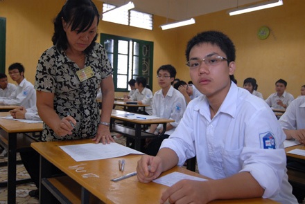 Nhiều tỉnh gây bất ngờ về tỷ lệ tốt nghiệp - 1