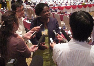 Kinh tế Việt Nam có dấu hiệu hồi phục - 1