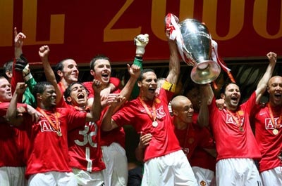“Tứ đại gia” ngày càng giàu nhờ Champions League - 1