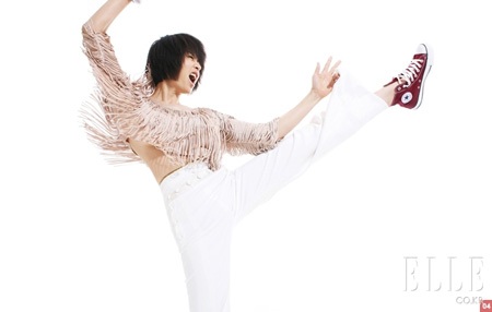 “Người đàn bà đẹp” Kim Hye Soo xinh đẹp từ tấm bé - 14