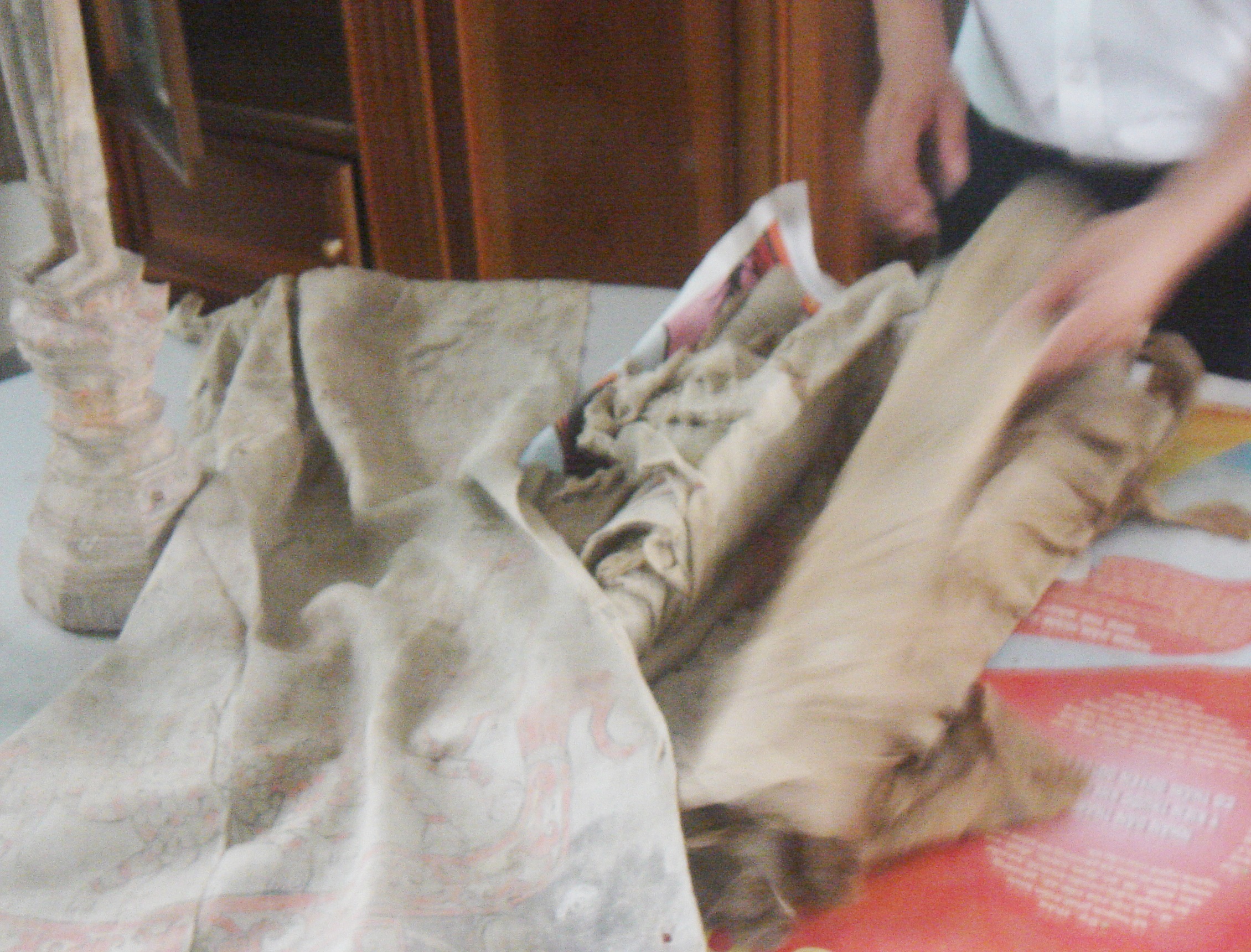 30 tượng người, cổ vật “náu” dưới gốc đa - 2