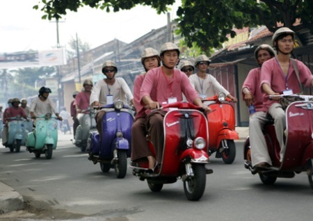 Xe cổ “khuấy động” Hành trình di sản Quảng Nam 2009 - 4 Xe cổ “khuấy động” Hành trình di sản Quảng Nam 2009 - 4