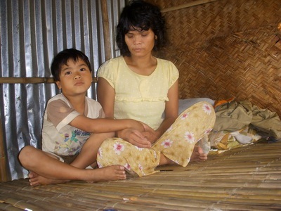 Vợ điên, chồng bệnh, con bơ vơ - 1