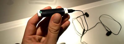 Ấn tượng mobile chơi game “khủng” Sony Ericsson Aino - 3