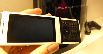 Ấn tượng mobile chơi game “khủng” Sony Ericsson Aino - 8