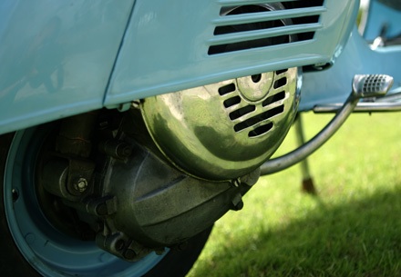 Chiêm ngưỡng chiếc Vespa cổ trị giá 140 triệu đồng - 8